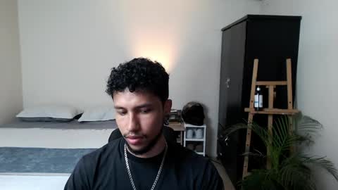 Snapshot of yeff_stone chatting on 05-27-26, 01:57 yeff online show from 05-27-26, 01:57