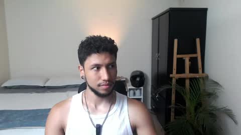 Snapshot of yeff_stone chatting on 05-27-26, 11:02 yeff online show from 05-27-26, 11:02