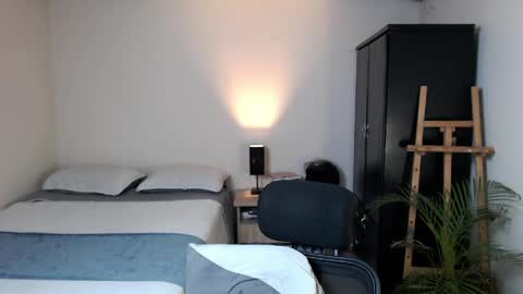 Snapshot of yeff_stone chatting on 06-03-26, 11:54 yeff online show from 06-03-26, 11:54