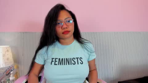 Snapshot of yeika_foxy chatting on 10-25-25, 10:56 yeika_foxy online show from 10-25-25, 10:56