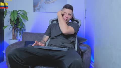 YEIKO ROMERO online show from 04-10-26, 04:39