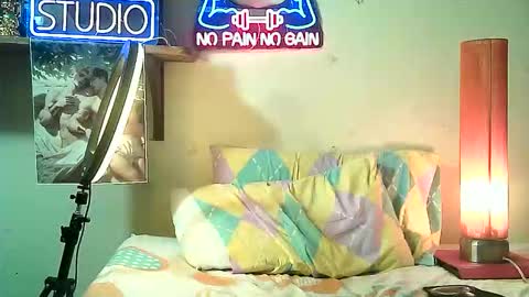 yeisoncastellanos1999 online show from 01-11-26, 01:43