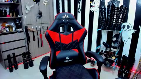 Yelena online show from 12-28-24, 12:57