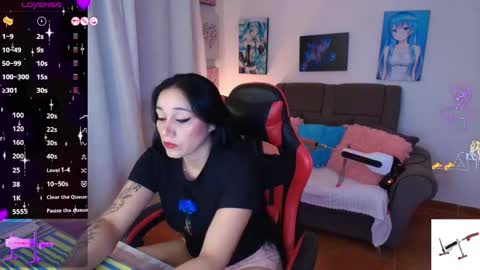 Snapshot of yeliana_sexy chatting on 06-08-26, 04:24 Valery online show from 06-08-26, 04:24