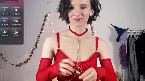 Snapshot of yellow_songbird chatting on 11-23-25, 03:45 Liya online show from 11-23-25, 03:45