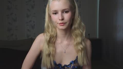 Yenna online show from 07-14-26, 01:17
