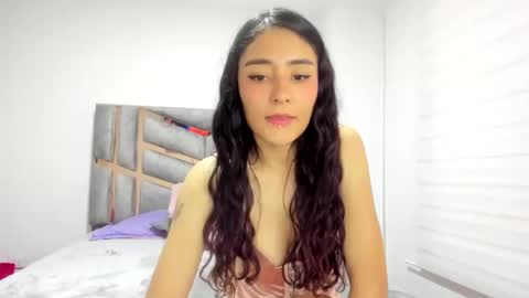 Snapshot of yenselonix chatting on 11-19-25, 07:47 yenselonix online show from 11-19-25, 07:47