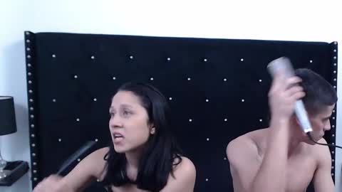 Snapshot of yeraldinandjos chatting on 11-19-25, 02:44 yeraldinandjos online show from 11-19-25, 02:44