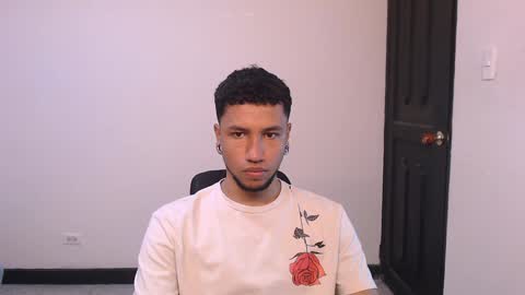 Snapshot of yerfon_s1 chatting on 01-03-25, 07:18 Yeff ind. model online show from 01-03-25, 07:18