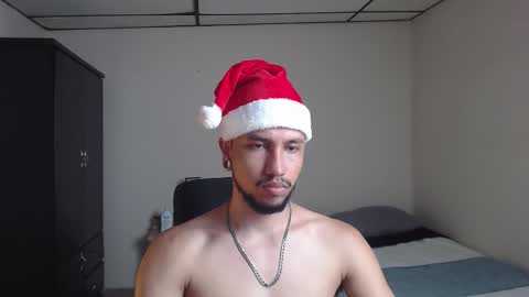 Snapshot of yerfon_s1 chatting on 12-03-25, 11:47 Yeff ind. model online show from 12-03-25, 11:47