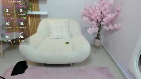 Snapshot of yess__daddy chatting on 09-12-25, 11:32 yess__daddy online show from 09-12-25, 11:32