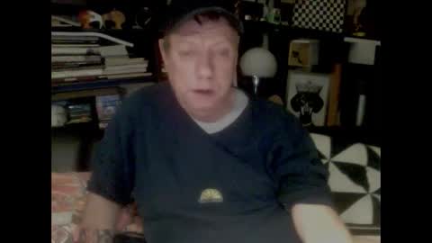 Snapshot of yessex247 chatting on 10-25-25, 03:36 yessex247 online show from 10-25-25, 03:36