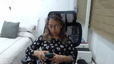 Snapshot of yessilatin chatting on 04-22-26, 02:47 jessy online show from 04-22-26, 02:47