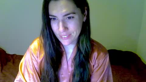 Snapshot of yesyoucanjustdoit chatting on 02-08-26, 02:31 Kira online show from 02-08-26, 02:31