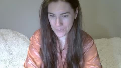 Snapshot of yesyoucanjustdoit chatting on 03-21-26, 05:38 Kira online show from 03-21-26, 05:38