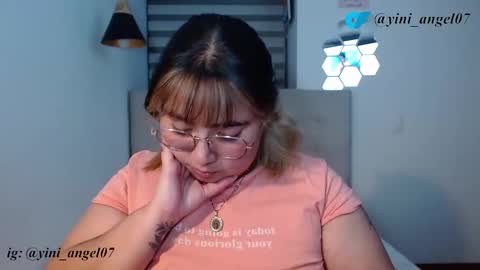 hii i am yini online show from 11-10-25, 03:05