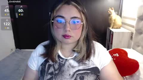 hii i am yini online show from 06-09-26, 02:01