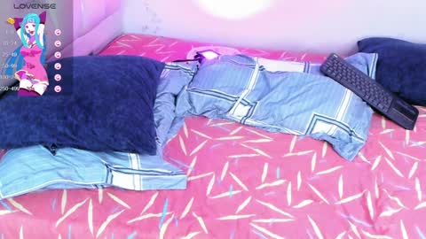 Snapshot of yiovanna19 chatting on 02-08-25, 03:42 Yiovanna online show from 02-08-25, 03:42