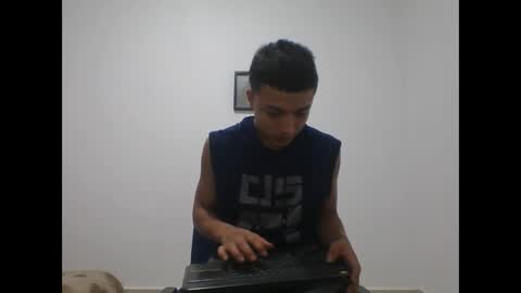 yissus_20 online show from 11-06-25, 02:07