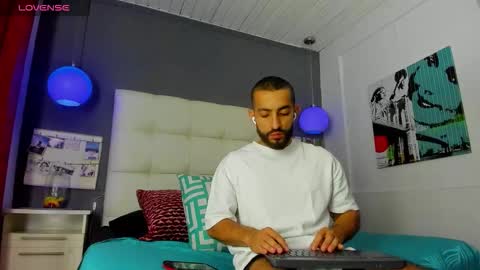 Yiyo online show from 09-08-25, 09:03