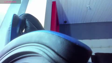 Yiyo online show from 02-20-26, 06:19