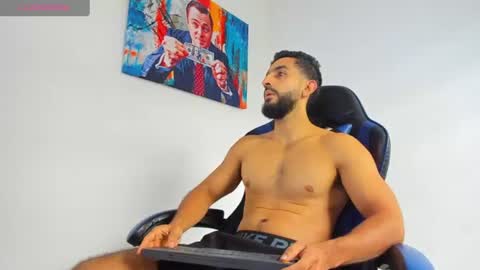 Yiyo online show from 07-19-26, 10:24