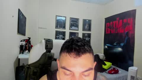 Snapshot of yker18 chatting on 06-03-26, 01:30 yker online show from 06-03-26, 01:30