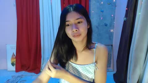 Snapshot of ymee_shane18 chatting on 12-12-24, 10:13 ymee_shane18 online show from 12-12-24, 10:13