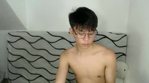 Snapshot of ynotyu chatting on 06-25-26, 10:14 ynotyu online show from 06-25-26, 10:14