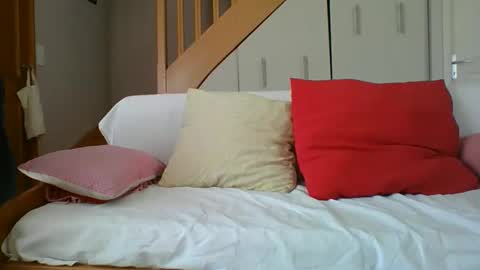 Yoann online show from 04-21-26, 01:17