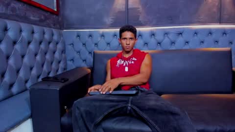 Snapshot of yoel_blessed chatting on 06-12-26, 12:04 Yoel online show from 06-12-26, 12:04