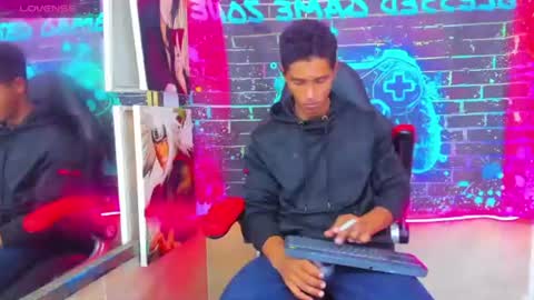 Snapshot of yoel_blessed chatting on 06-15-26, 11:12 Yoel online show from 06-15-26, 11:12
