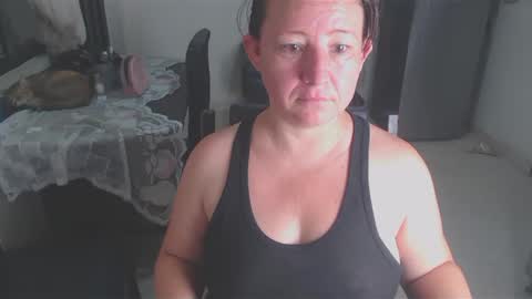 Snapshot of yohis_kiut25 chatting on 01-22-25, 05:05 yohis online show from 01-22-25, 05:05