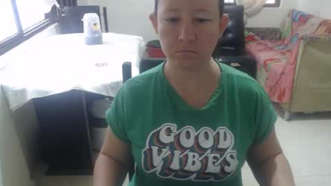 Snapshot of yohis_kiut25 chatting on 02-06-25, 12:05 yohis online show from 02-06-25, 12:05