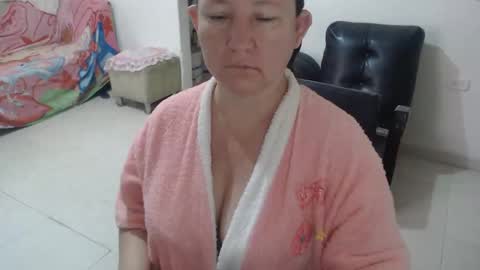 Snapshot of yohis_kiut25 chatting on 02-25-25, 01:50 yohis online show from 02-25-25, 01:50