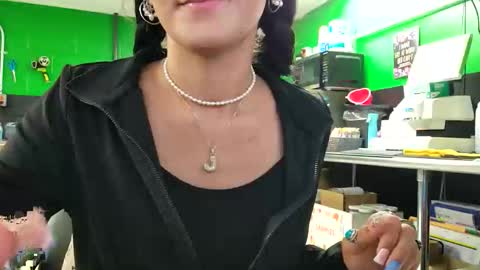 Yoitshoney online show from 05-19-26, 03:07