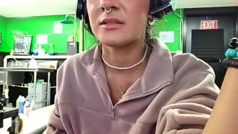Yoitshoney online show from 05-21-26, 07:54