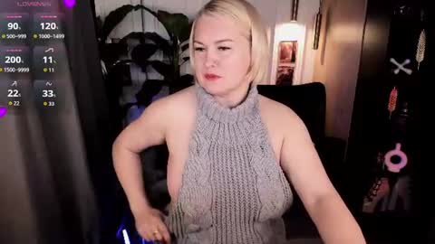 Snapshot of yolanda_kiss chatting on 06-18-26, 08:35 Yolanda online show from 06-18-26, 08:35