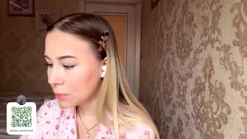 Snapshot of yolondaillovsky chatting on 11-20-25, 06:02 I am Rose ntmu Lets hit 10 Thumbs Up together online show from 11-20-25, 06:02