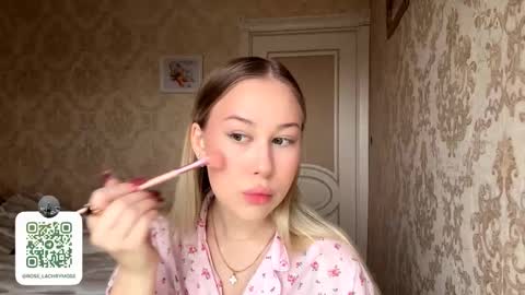 Snapshot of yolondaillovsky chatting on 11-23-25, 09:31 I am Rose ntmu Lets hit 10 Thumbs Up together online show from 11-23-25, 09:31