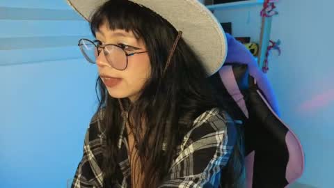 Yommi Winx online show from 04-15-26, 12:28