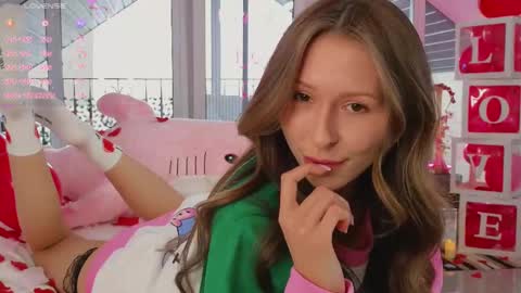 Snapshot of yononeey chatting on 02-14-25, 11:31 Wilma online show from 02-14-25, 11:31