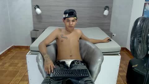 Snapshot of yordi_alpha chatting on 11-07-25, 01:16 Yordi online show from 11-07-25, 01:16