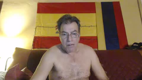 Snapshot of yosep44 chatting on 12-22-24, 06:04 yosep online show from 12-22-24, 06:04