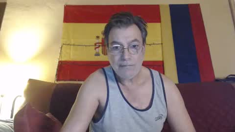 Snapshot of yosep44 chatting on 12-28-24, 12:35 yosep online show from 12-28-24, 12:35