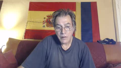 Snapshot of yosep44 chatting on 09-16-25, 05:41 yosep online show from 09-16-25, 05:41