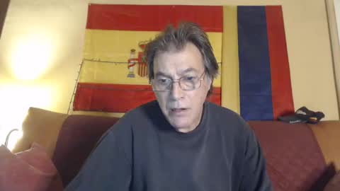 Snapshot of yosep44 chatting on 10-09-25, 04:43 yosep online show from 10-09-25, 04:43