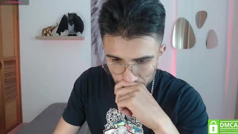 Snapshot of yoshy_man chatting on 01-25-25, 06:34 yoshy_man online show from 01-25-25, 06:34