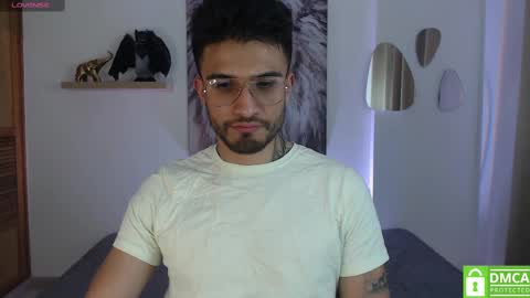 Snapshot of yoshy_man chatting on 01-31-25, 03:52 yoshy_man online show from 01-31-25, 03:52