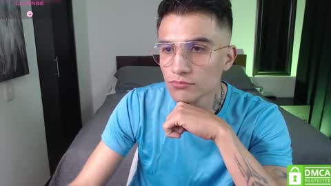 Snapshot of yoshy_man chatting on 11-22-25, 03:27 yoshy_man online show from 11-22-25, 03:27